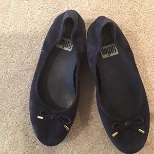 Fit Flops Superbendy navy suede ballet flats size 6